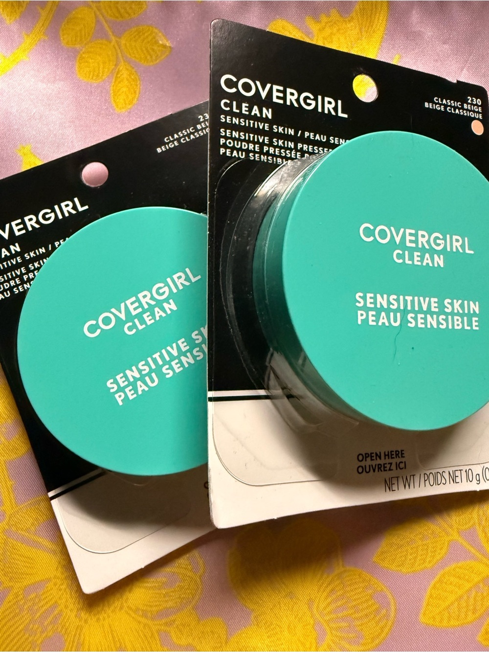 2x COVERGIRL Clean Sensitive Skin Face Powder Compact 230 - Classic Beige